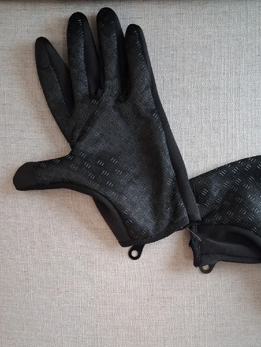 N/A comfortable black